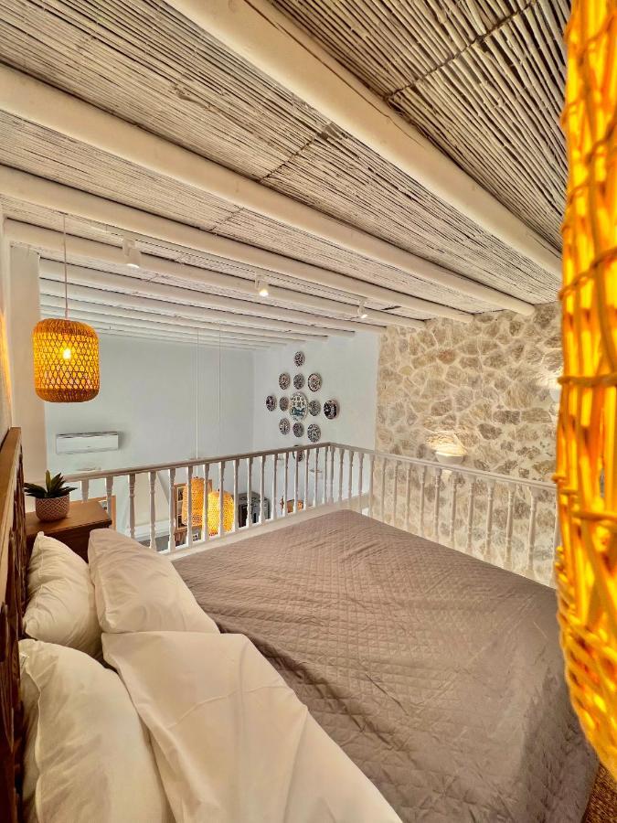Aetheria Traditional House